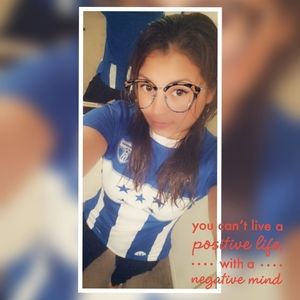 Meet your Posher, Ivette